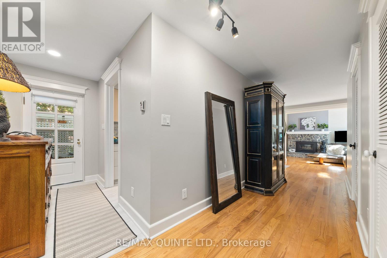 5 - 99 Bridge Street E, Belleville, Ontario  K8N 1M2 - Photo 17 - X12451554