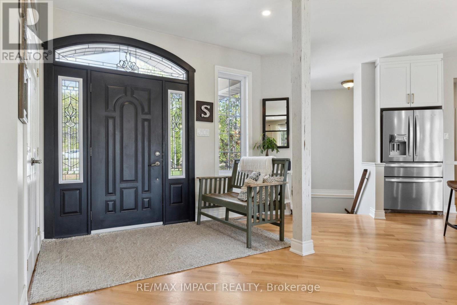27 Slalom Drive, Kawartha Lakes, Ontario  L0A 1A0 - Photo 4 - X12451620