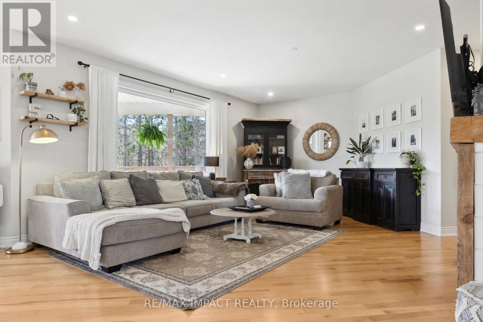 27 Slalom Drive, Kawartha Lakes, Ontario  L0A 1A0 - Photo 6 - X12451620