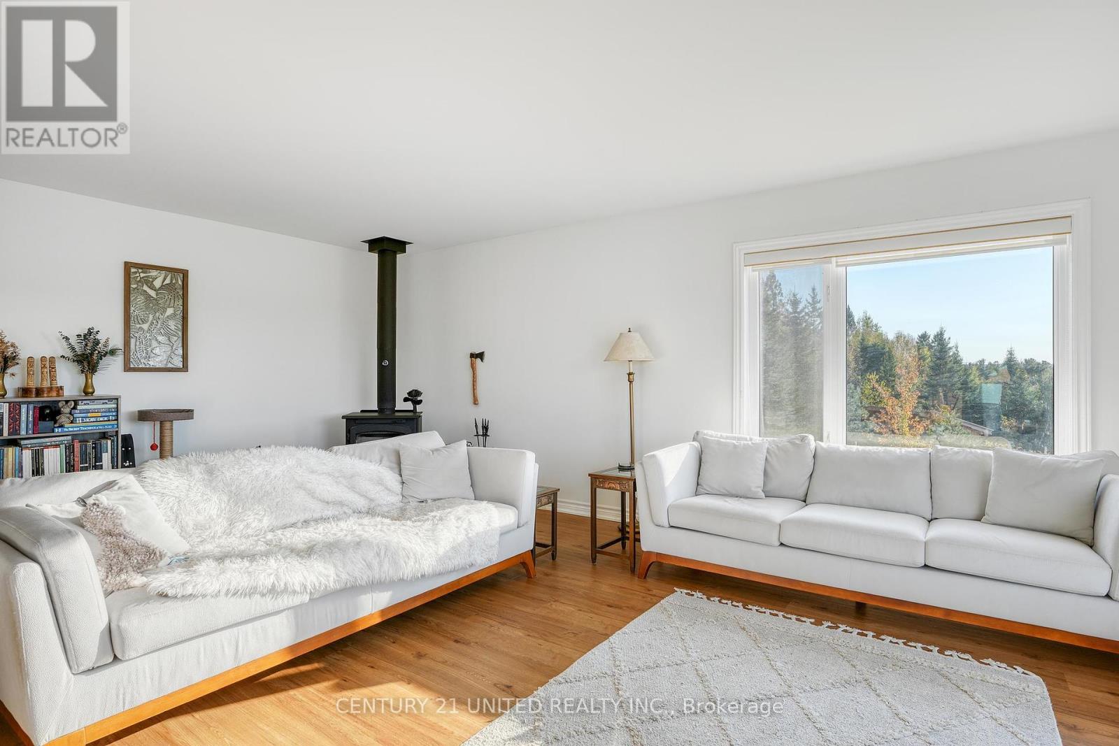 31 Mclean Road, Hastings Highlands, Ontario  K0L 2R0 - Photo 12 - X12451624