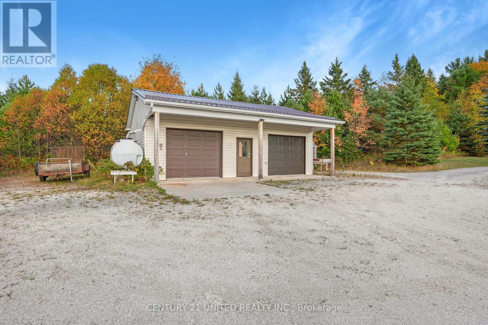 31 Mclean Road, Hastings Highlands, Ontario  K0L 2R0 - Photo 4 - X12451624