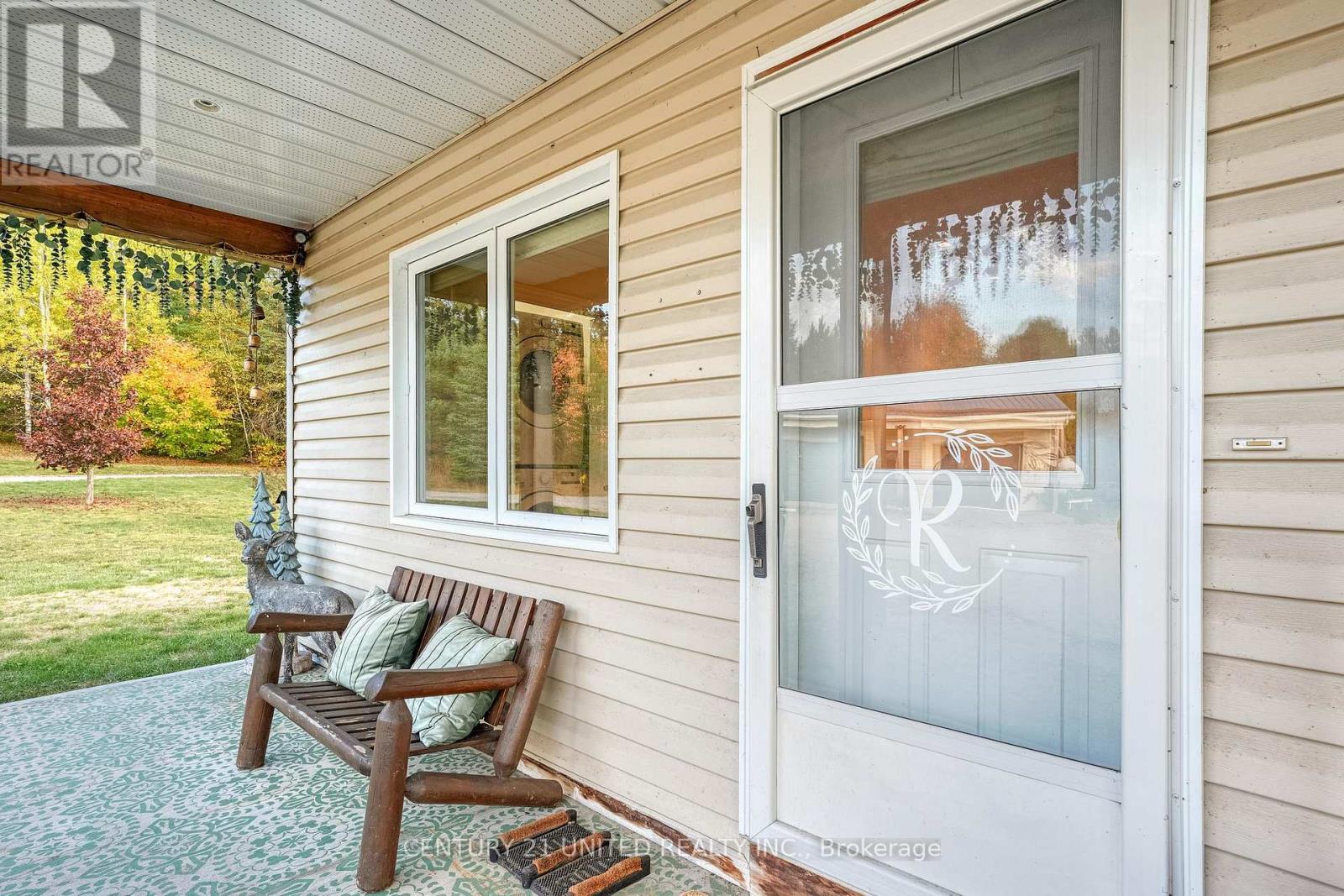 31 Mclean Road, Hastings Highlands, Ontario  K0L 2R0 - Photo 5 - X12451624
