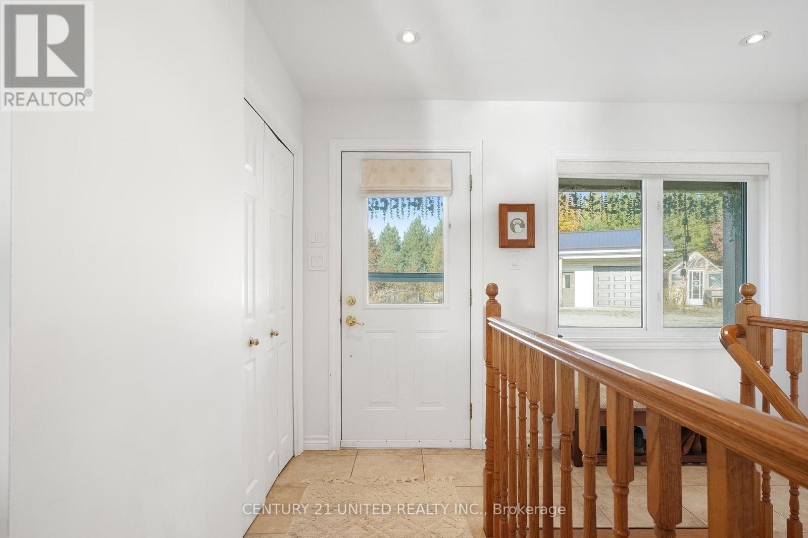 31 Mclean Road, Hastings Highlands, Ontario  K0L 2R0 - Photo 6 - X12451624