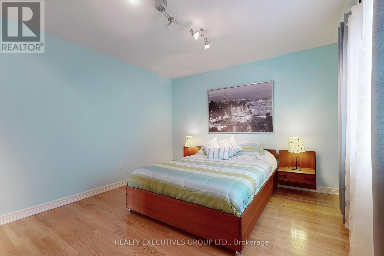 32 Shadow Falls Drive, Richmond Hill, Ontario  L4E 4J7 - Photo 30 - N12451472
