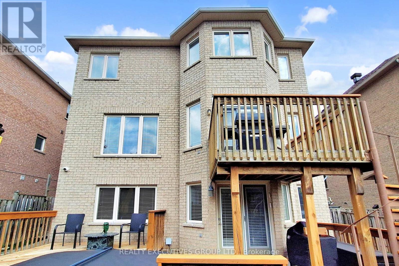 32 Shadow Falls Drive, Richmond Hill, Ontario  L4E 4J7 - Photo 46 - N12451472