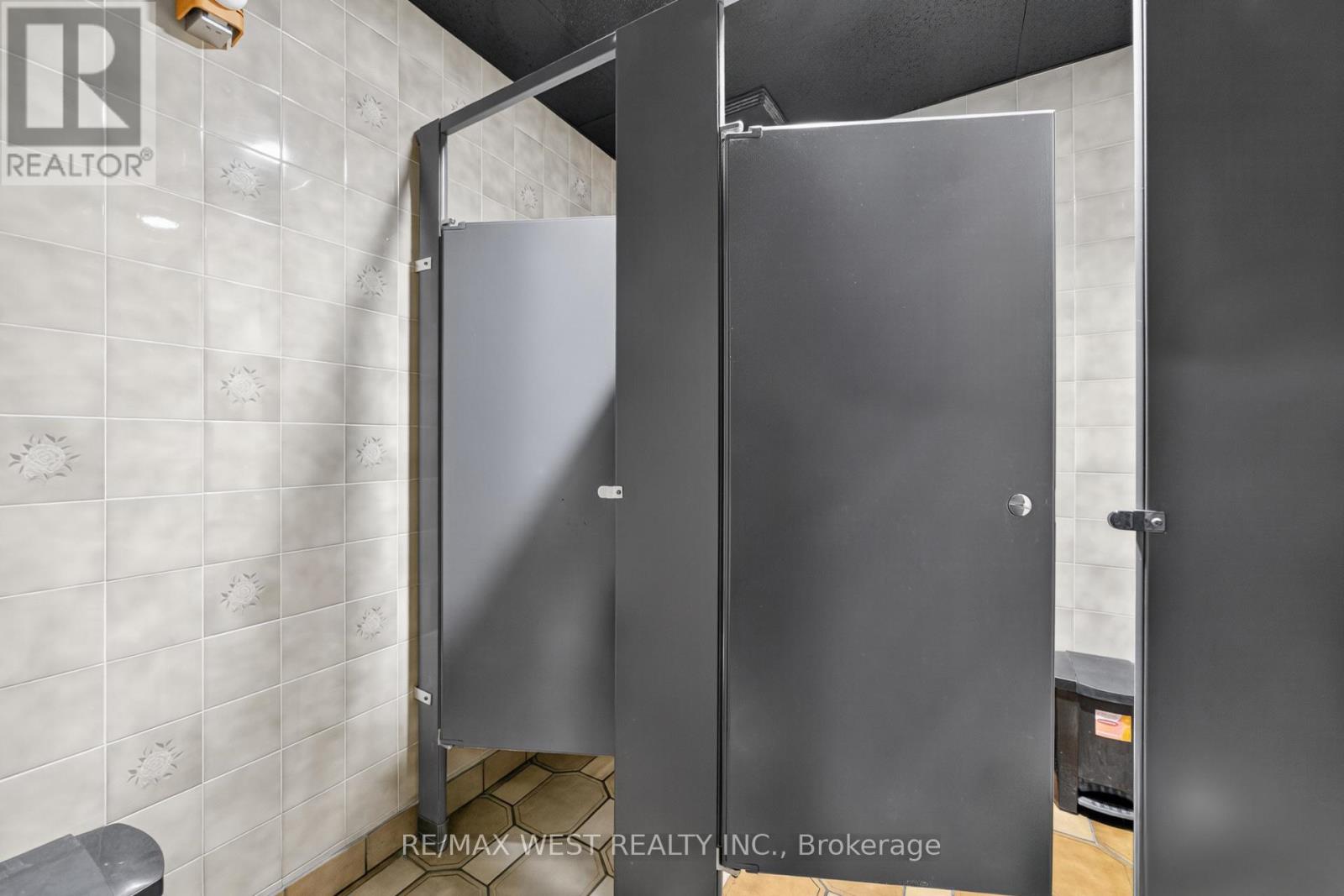 6 - 2180 Steeles Avenue W, Vaughan, Ontario  L4K 2Y7 - Photo 25 - N12451505