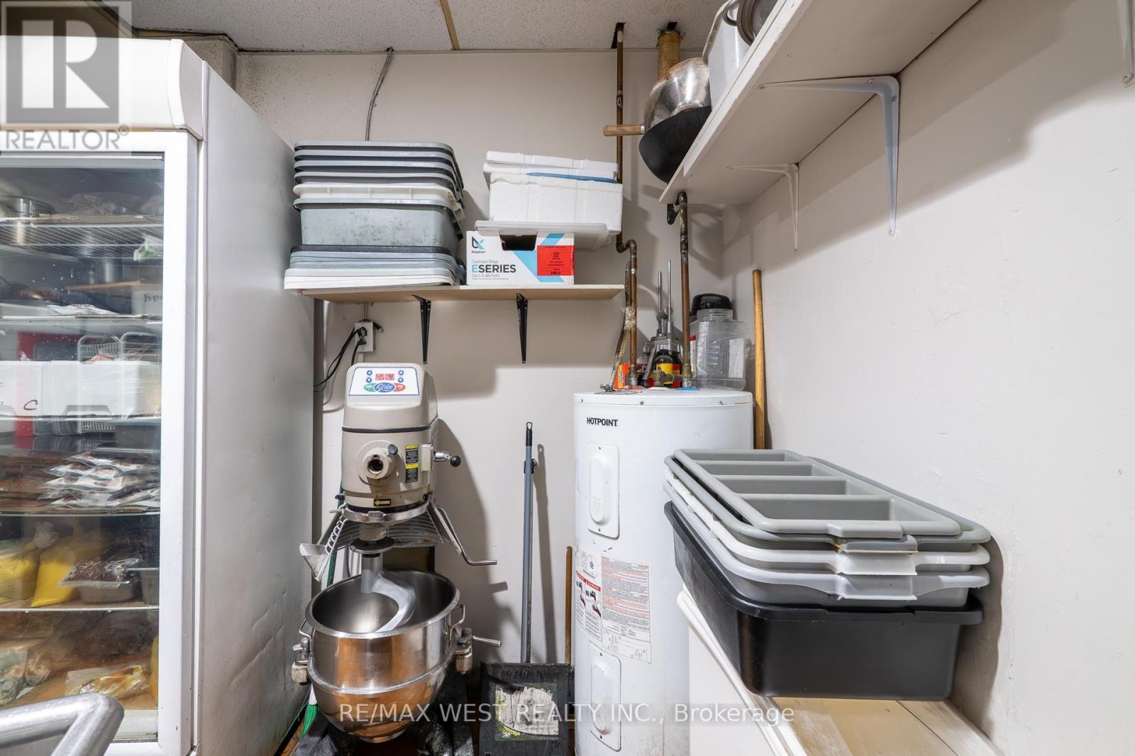 6 - 2180 Steeles Avenue W, Vaughan, Ontario  L4K 2Y7 - Photo 38 - N12451505