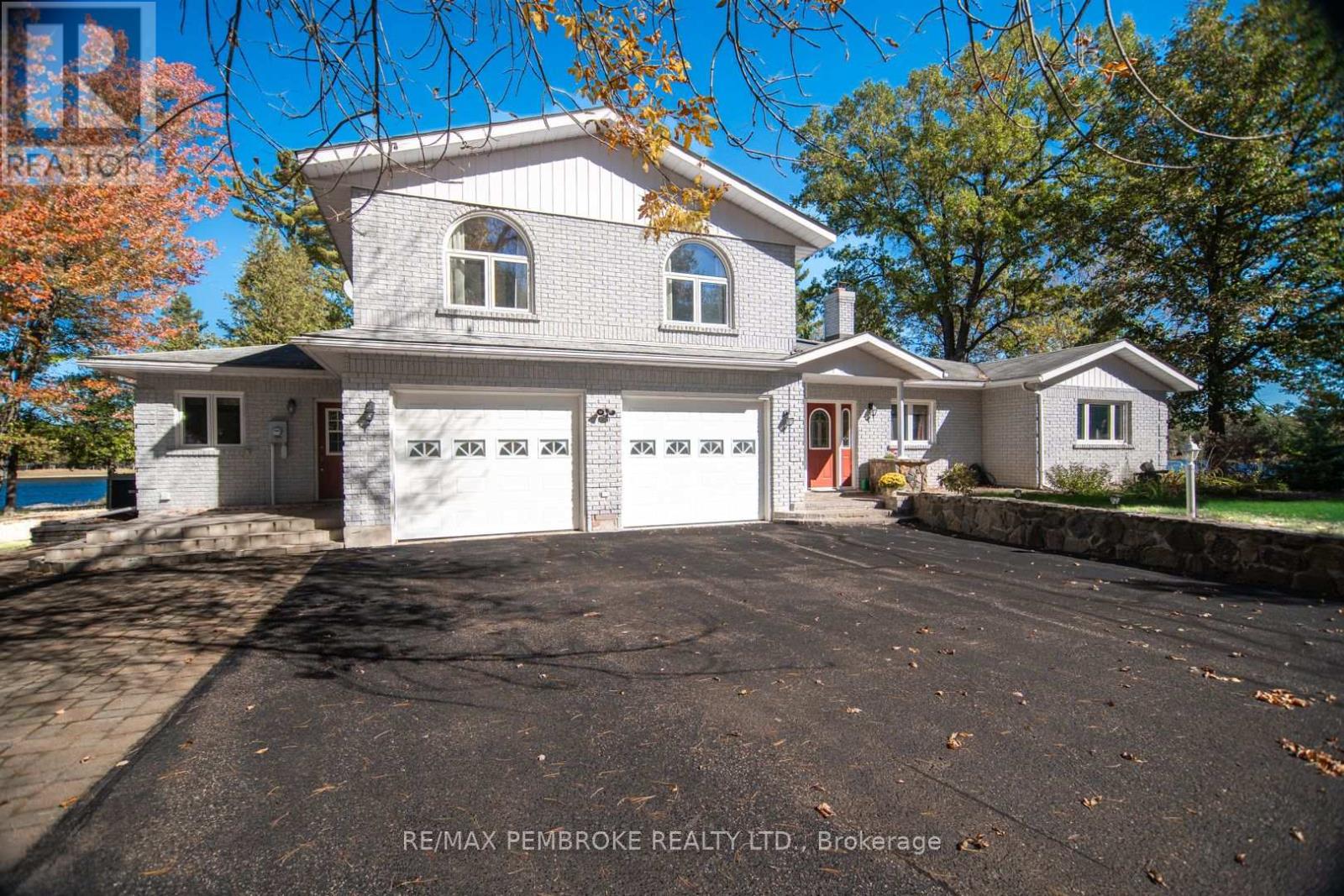 55 Blue Danube Way, Laurentian Valley, Ontario  K8A 6W2 - Photo 1 - X12451564
