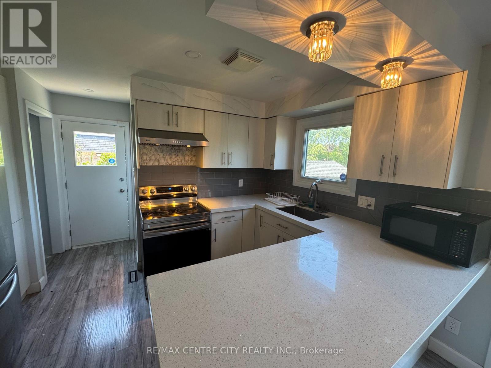 870 Wellingsboro Road, London South, Ontario  N6E 1Y5 - Photo 10 - X12451533