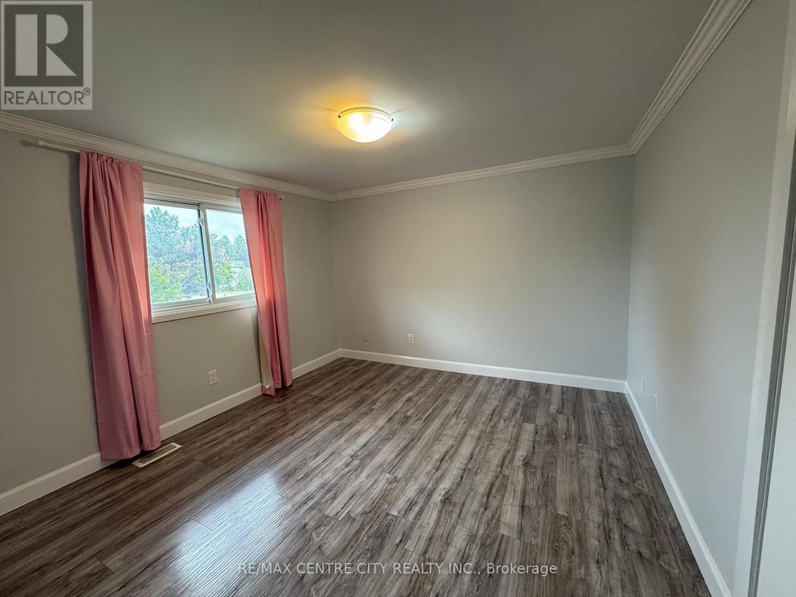 870 Wellingsboro Road, London South, Ontario  N6E 1Y5 - Photo 12 - X12451533