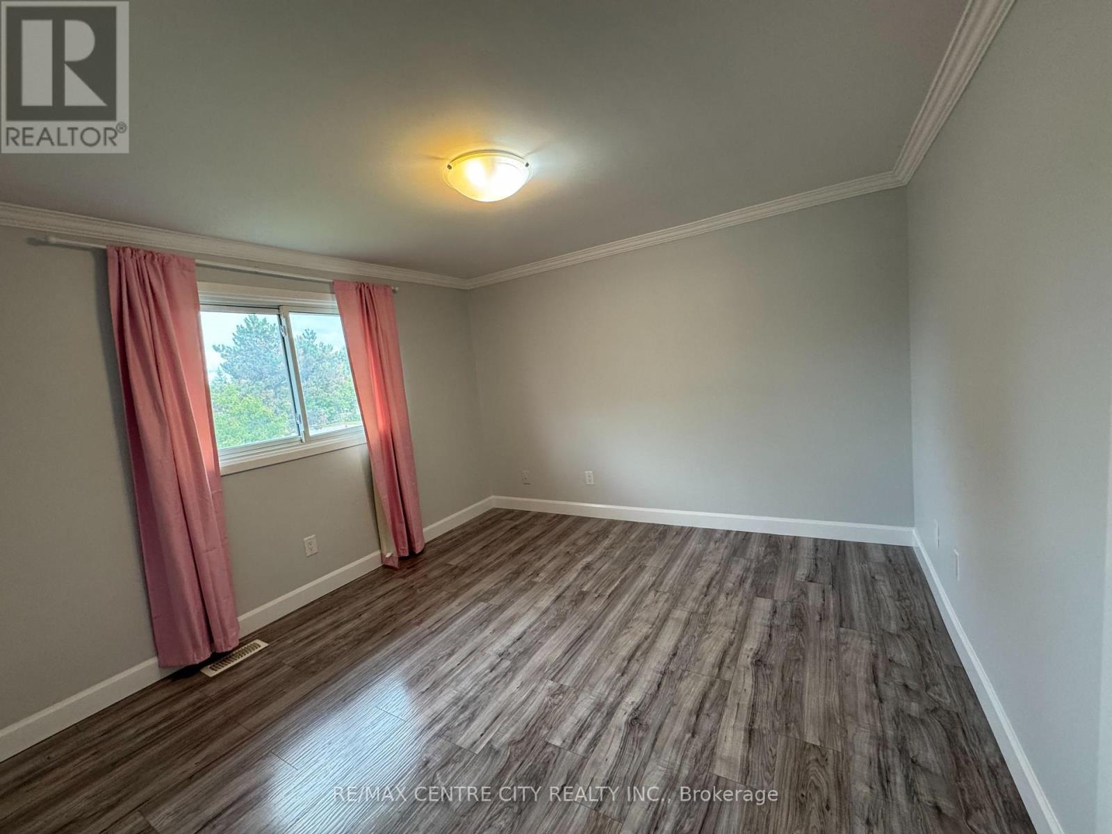 870 Wellingsboro Road, London South, Ontario  N6E 1Y5 - Photo 13 - X12451533
