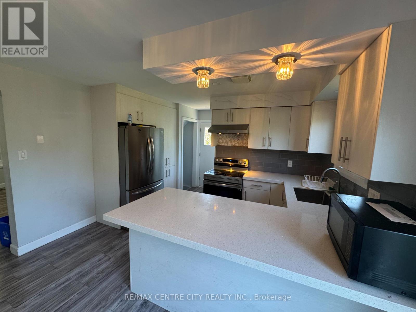 870 Wellingsboro Road, London South, Ontario  N6E 1Y5 - Photo 9 - X12451533