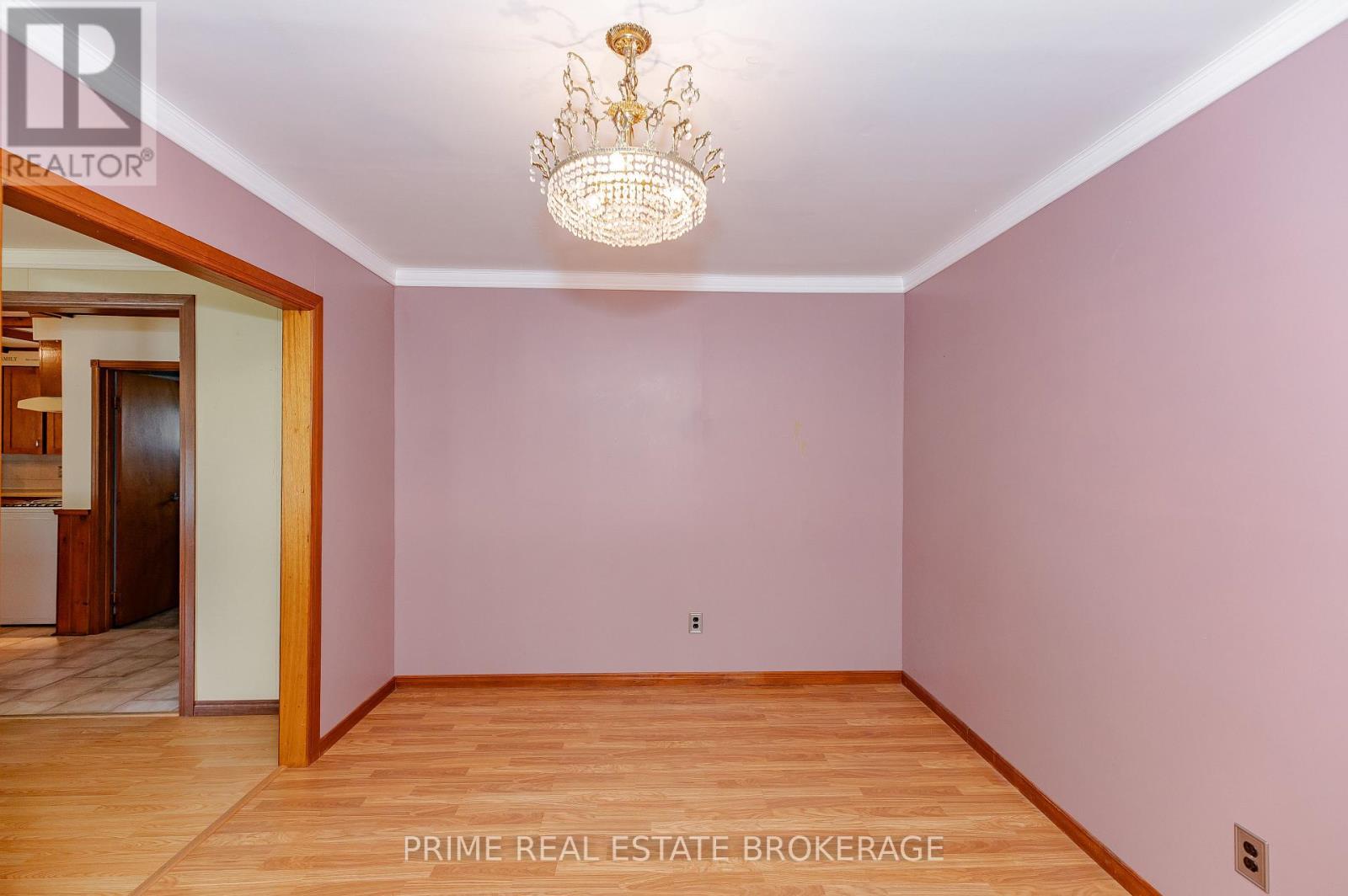182 South Street, Southwest Middlesex (Glencoe), Ontario  N0L 1M0 - Photo 19 - X12451541