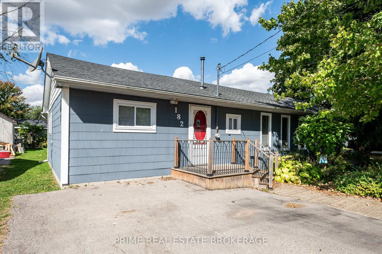182 South Street, Southwest Middlesex (Glencoe), Ontario  N0L 1M0 - Photo 2 - X12451541