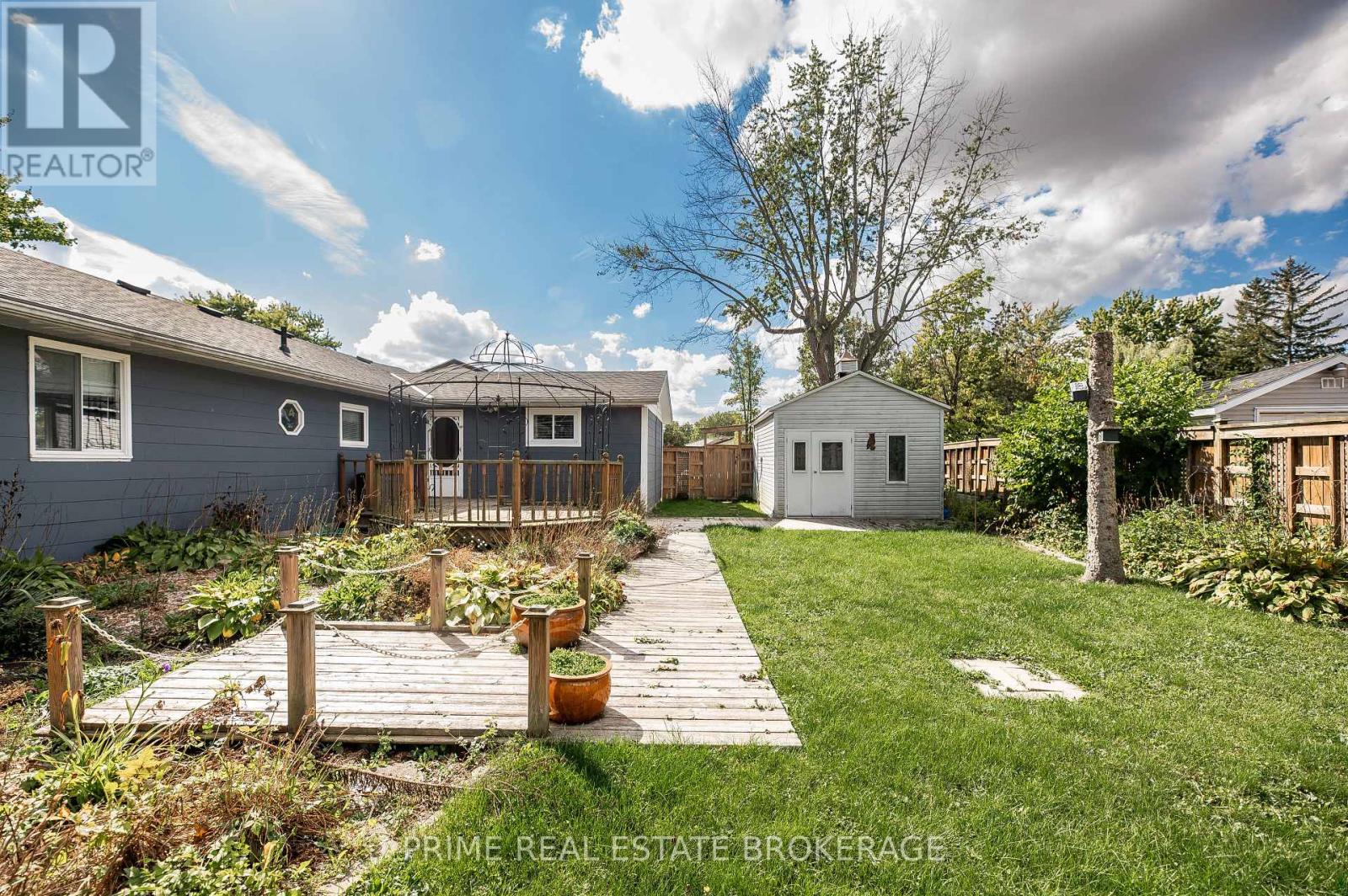 182 South Street, Southwest Middlesex (Glencoe), Ontario  N0L 1M0 - Photo 31 - X12451541