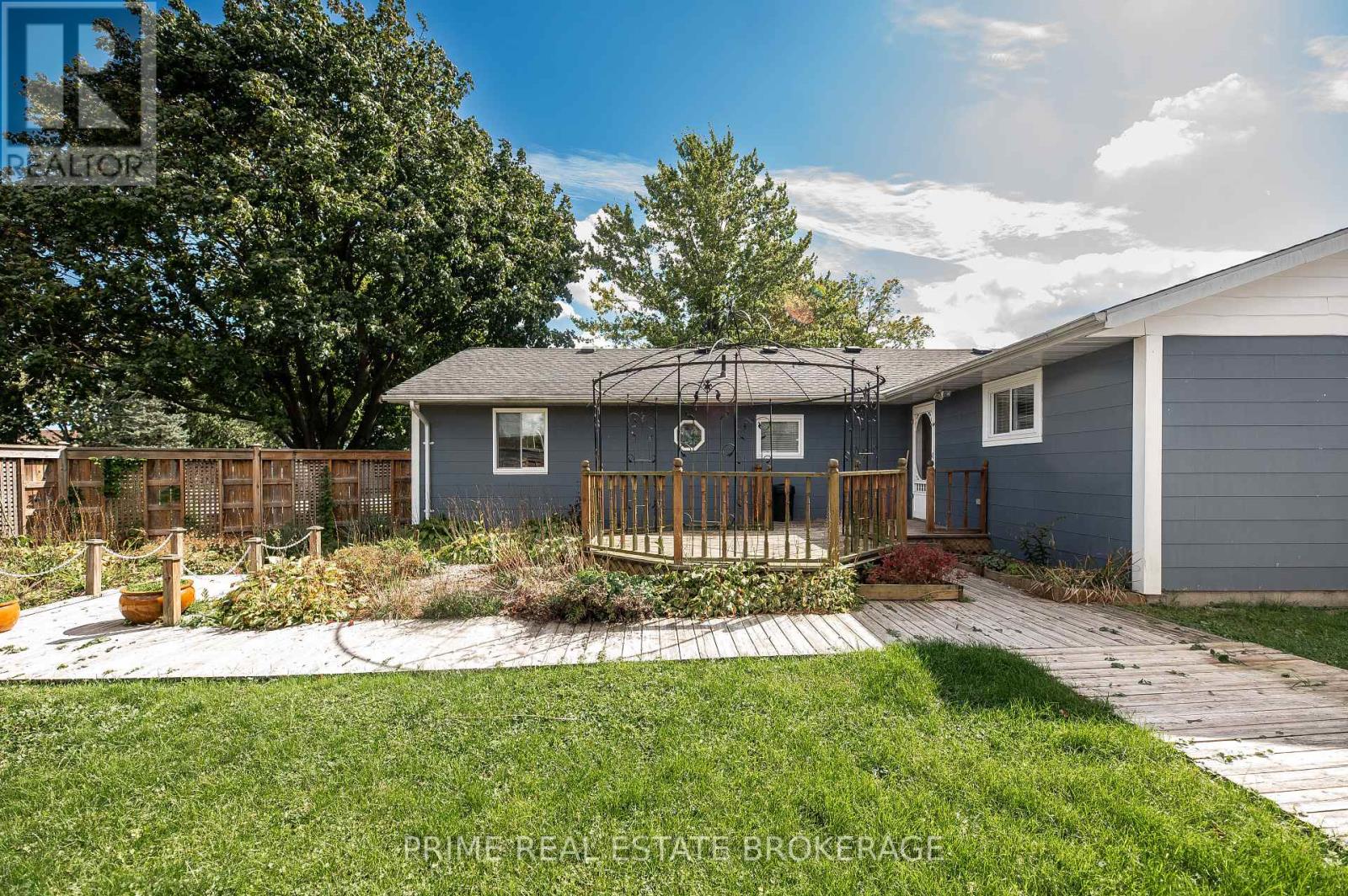 182 South Street, Southwest Middlesex (Glencoe), Ontario  N0L 1M0 - Photo 34 - X12451541