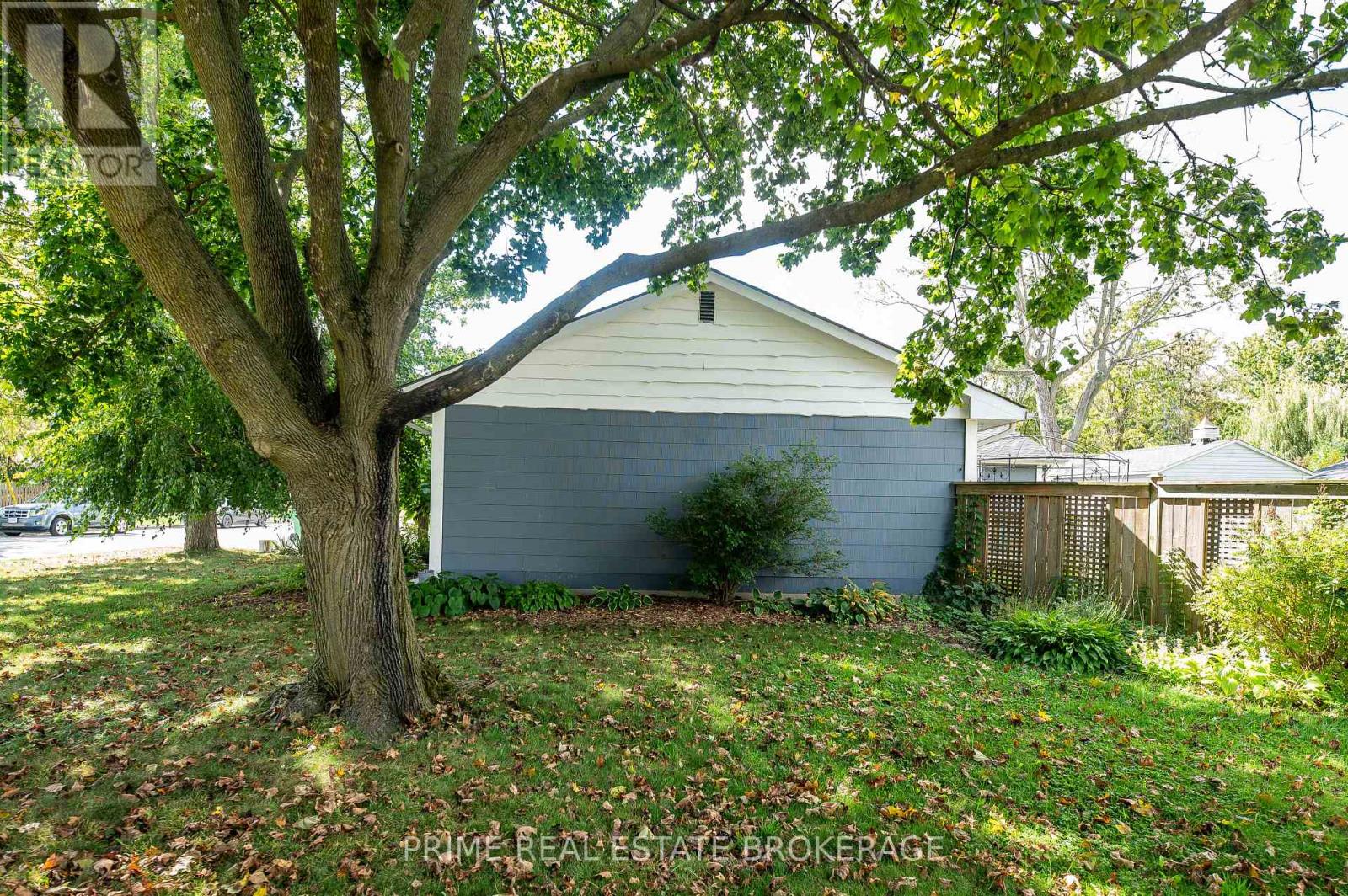 182 South Street, Southwest Middlesex (Glencoe), Ontario  N0L 1M0 - Photo 37 - X12451541