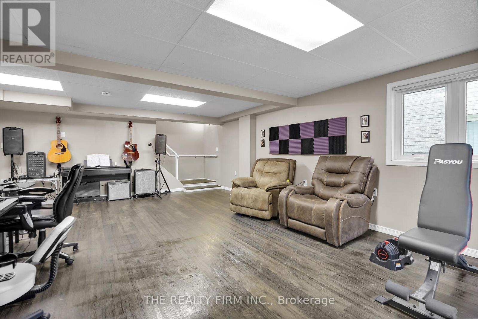 17 - 20 Windemere Place, St. Thomas, Ontario  N5R 6H6 - Photo 33 - X12451643