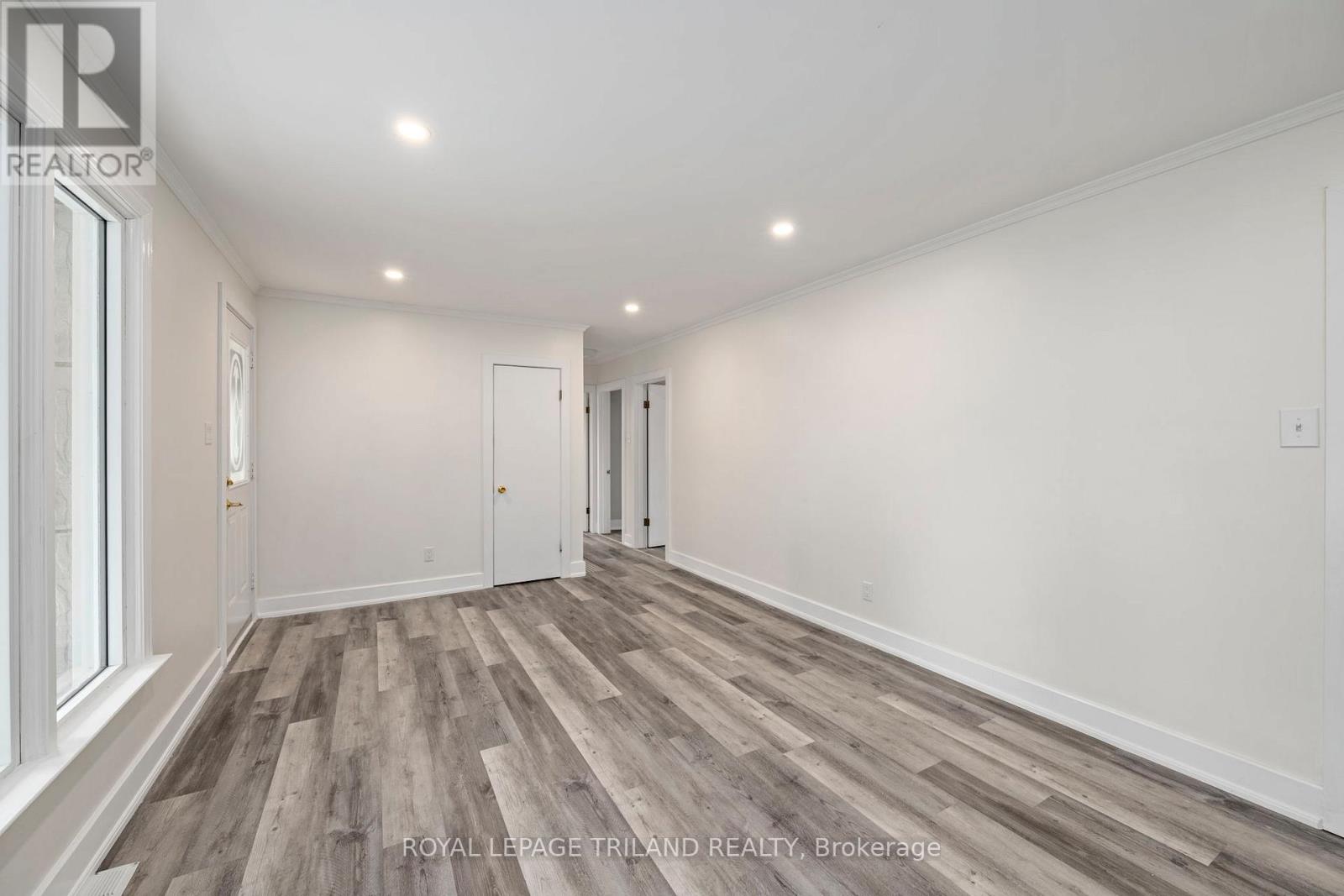 11 Patricia Street, St. Thomas, Ontario  N5P 2C7 - Photo 13 - X12451670