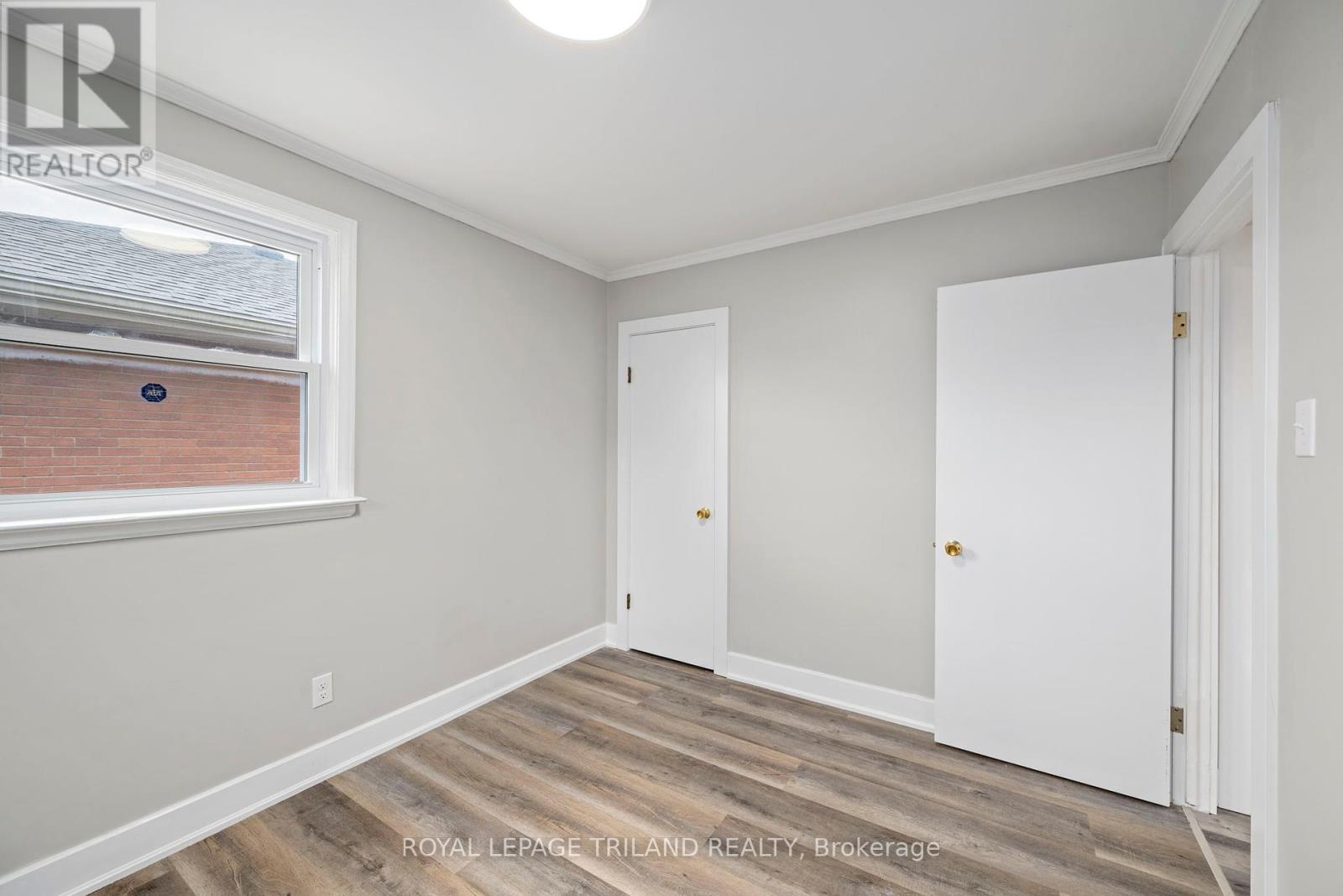11 Patricia Street, St. Thomas, Ontario  N5P 2C7 - Photo 15 - X12451670