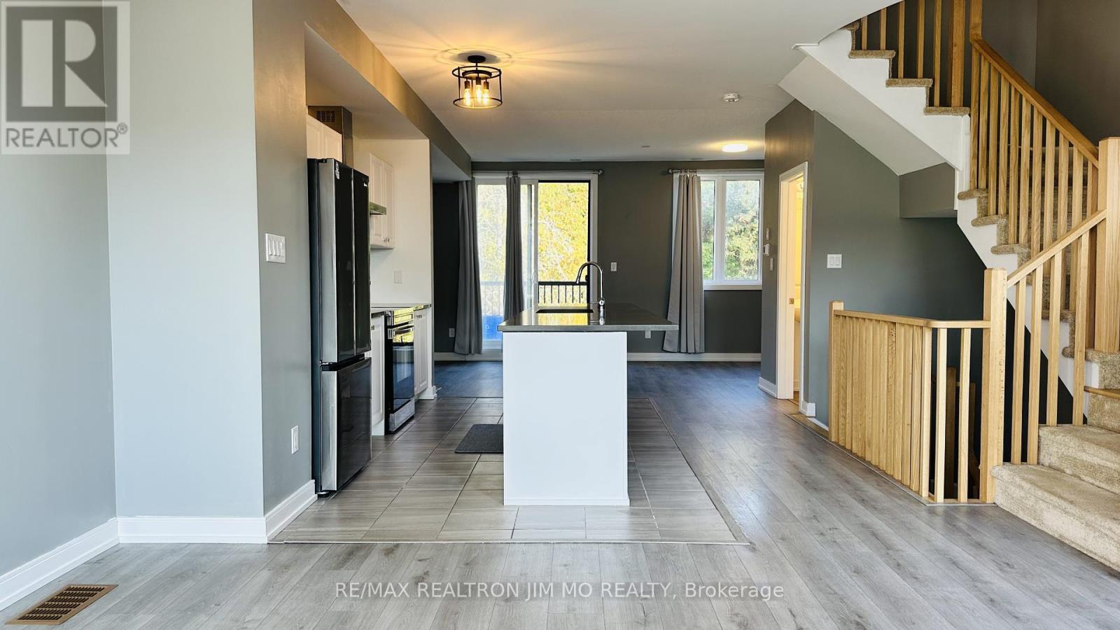 114 Blue Forest Crescent, Barrie, Ontario  L9J 0N7 - Photo 20 - S12451368