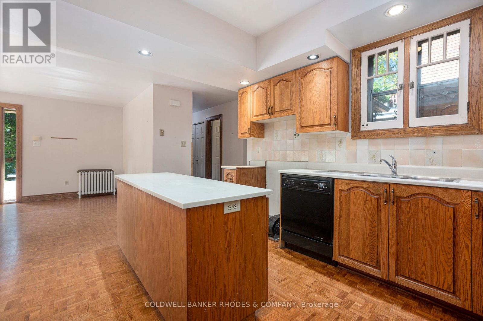 720 Parkdale Avenue, Ottawa, Ontario  K1Y 1J3 - Photo 16 - X12451561