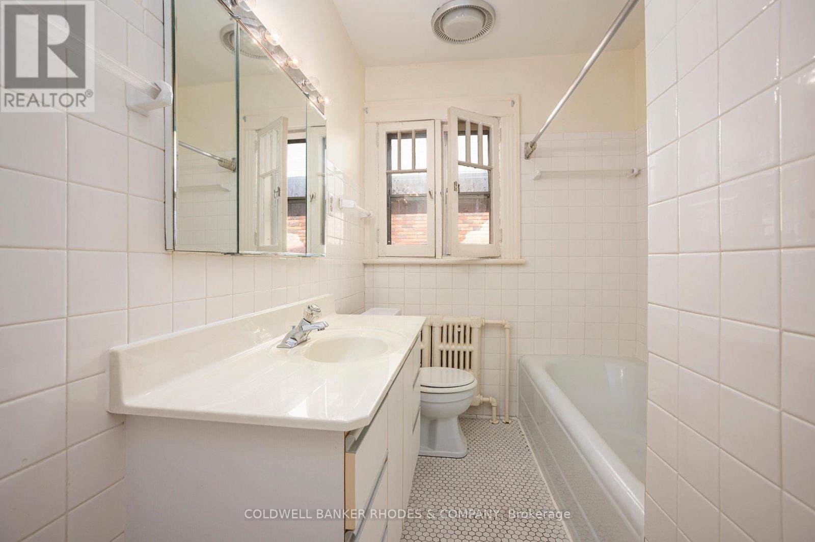 720 Parkdale Avenue, Ottawa, Ontario  K1Y 1J3 - Photo 30 - X12451561