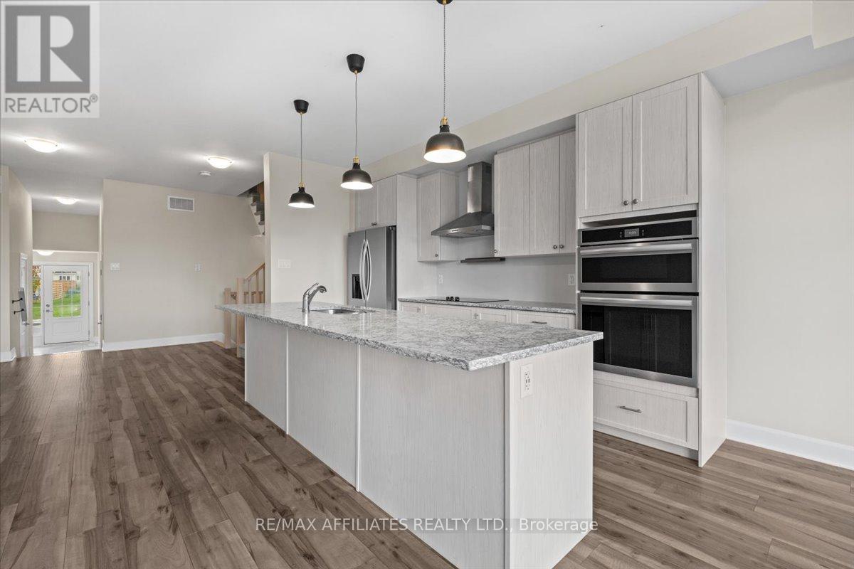 200 Hooper Street, Carleton Place, Ontario  K7C 0C4 - Photo 12 - X12451628