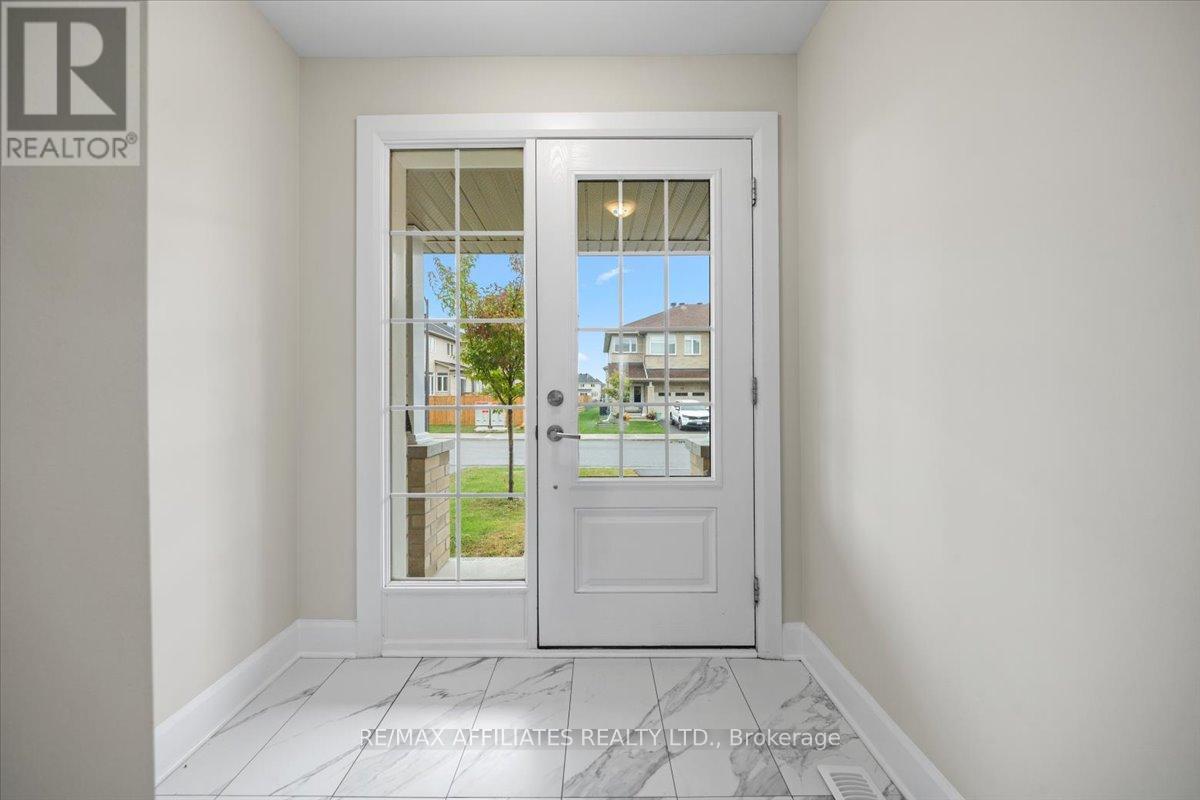 200 Hooper Street, Carleton Place, Ontario  K7C 0C4 - Photo 3 - X12451628