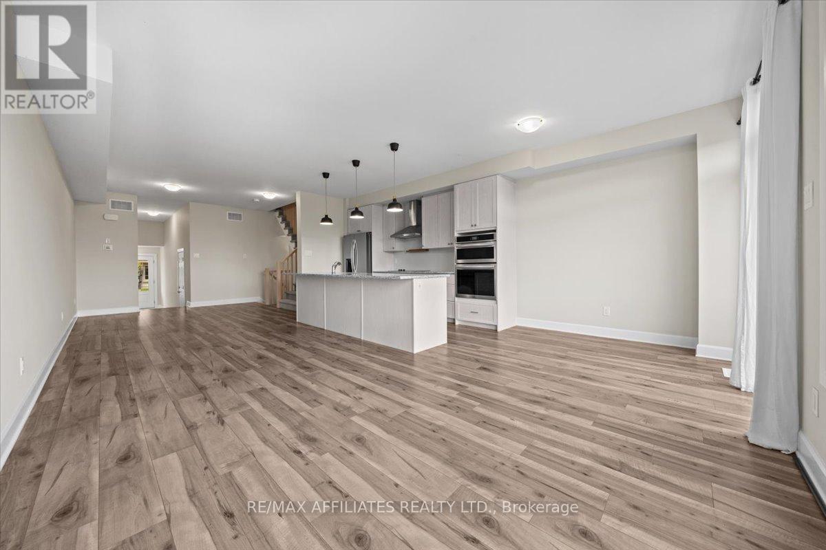 200 Hooper Street, Carleton Place, Ontario  K7C 0C4 - Photo 9 - X12451628