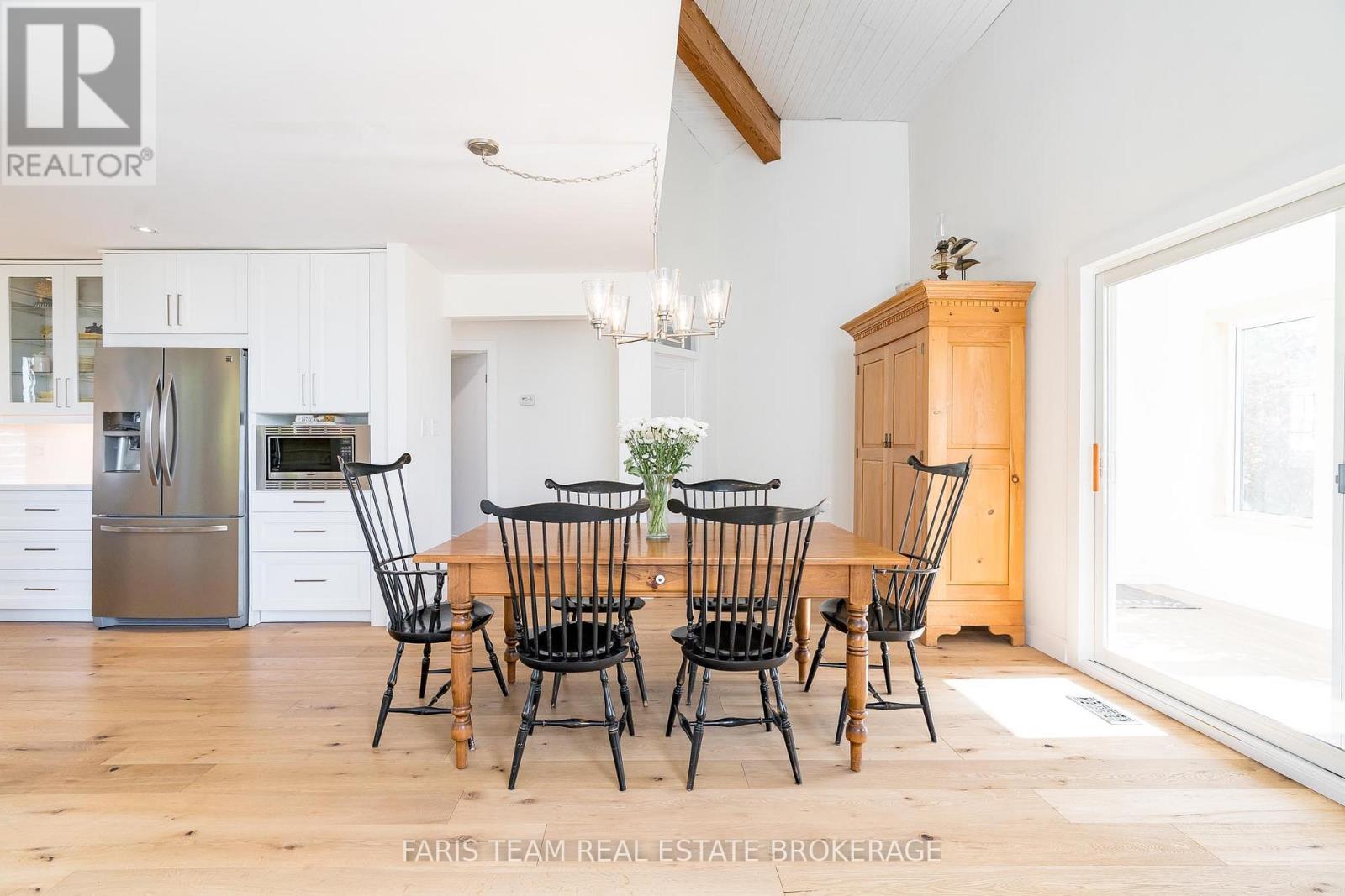 174 Robertson Avenue, Meaford, Ontario  N4L 1W7 - Photo 14 - X12451241