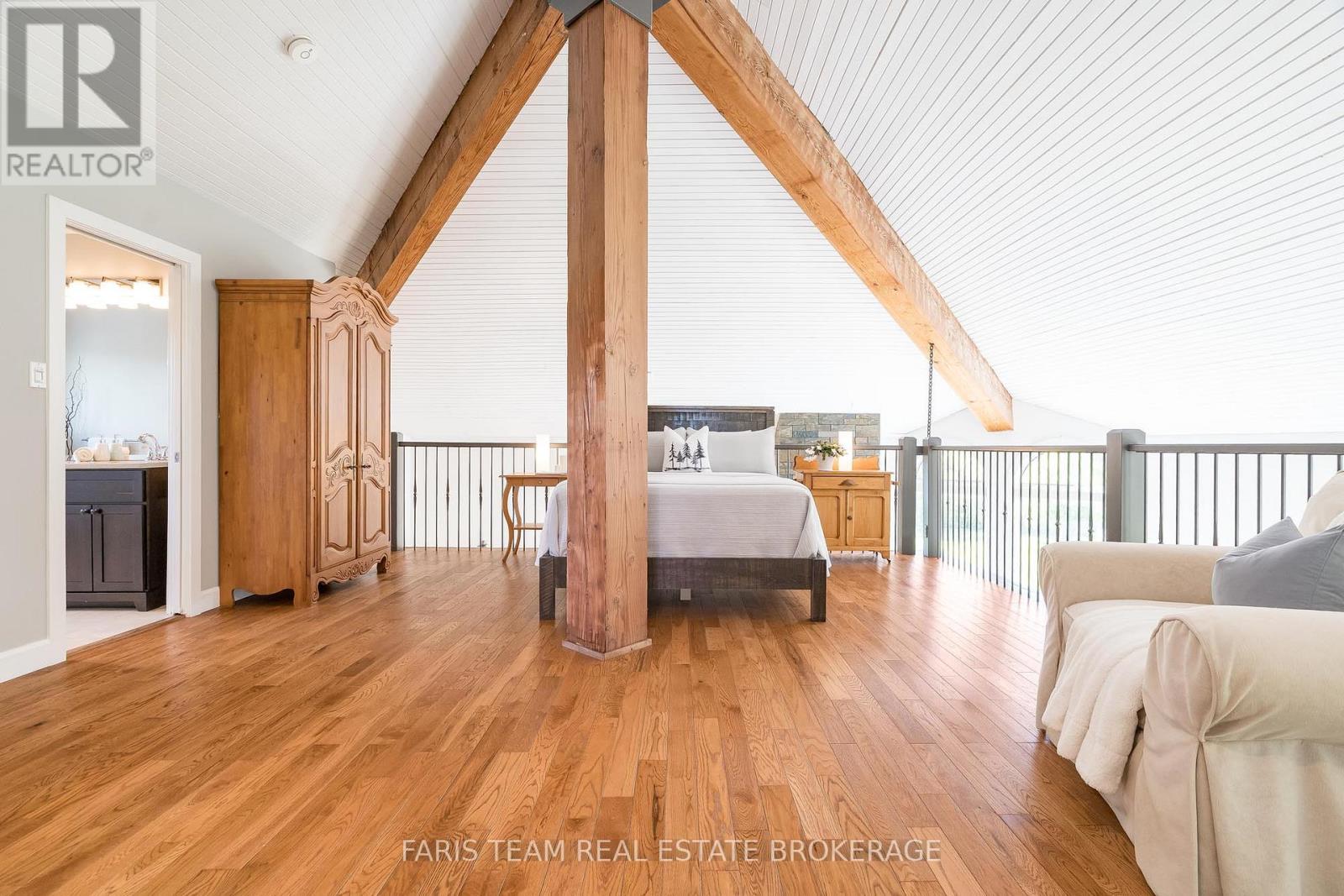 174 Robertson Avenue, Meaford, Ontario  N4L 1W7 - Photo 23 - X12451241