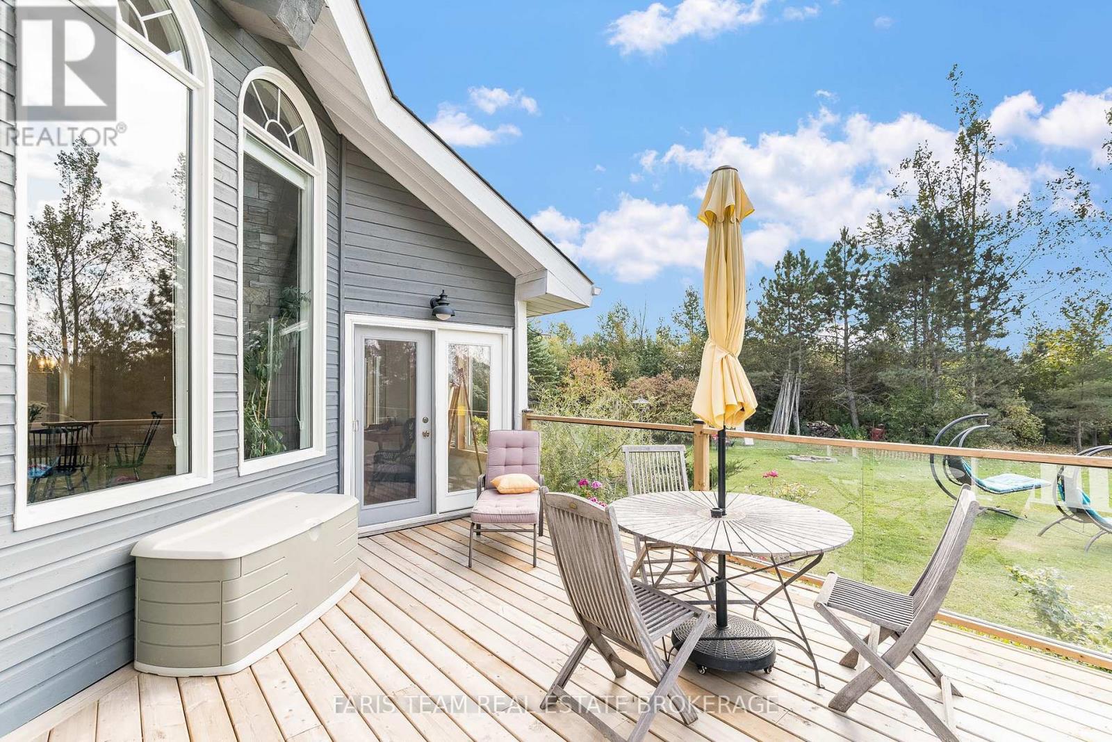 174 Robertson Avenue, Meaford, Ontario  N4L 1W7 - Photo 31 - X12451241