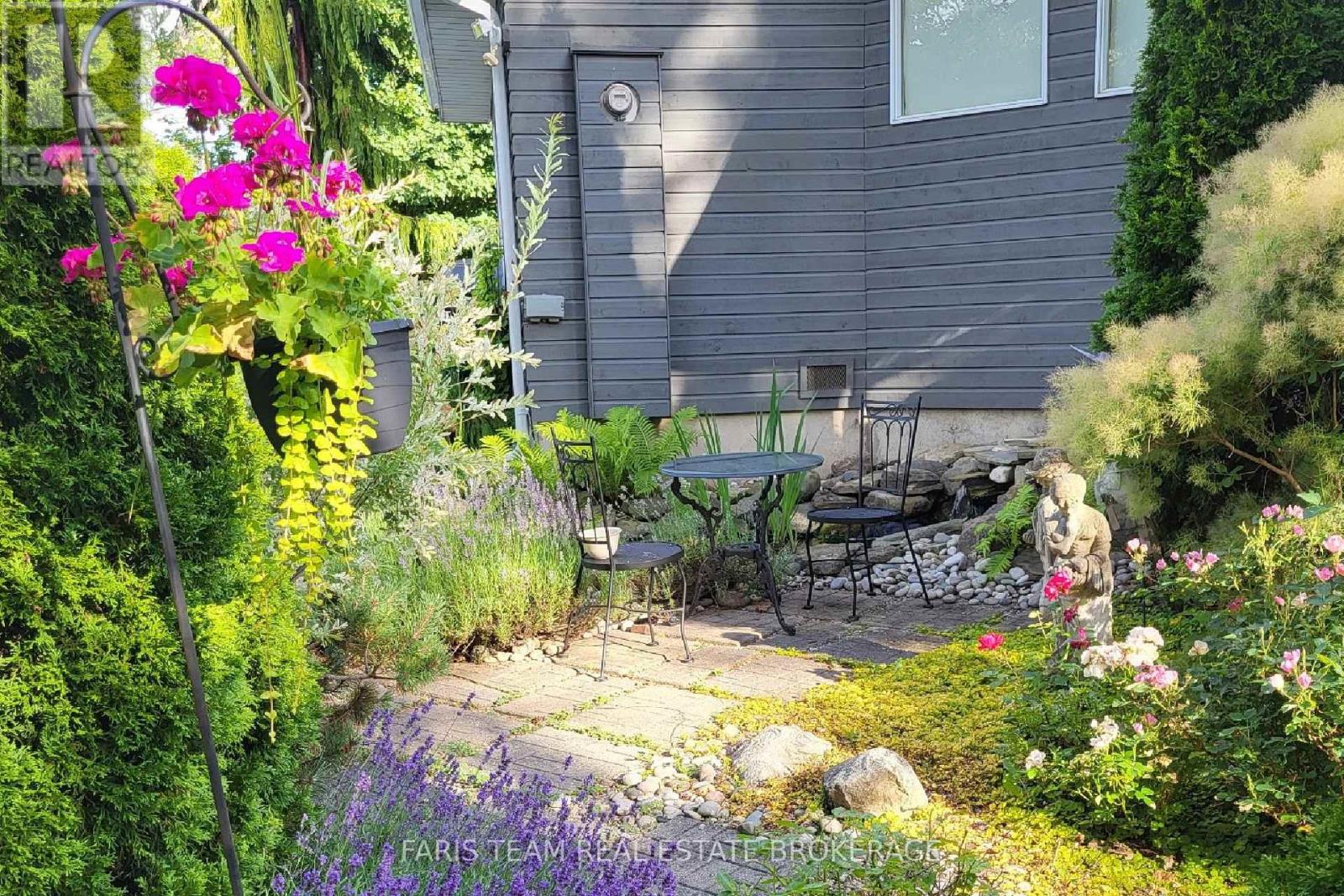 174 Robertson Avenue, Meaford, Ontario  N4L 1W7 - Photo 49 - X12451241