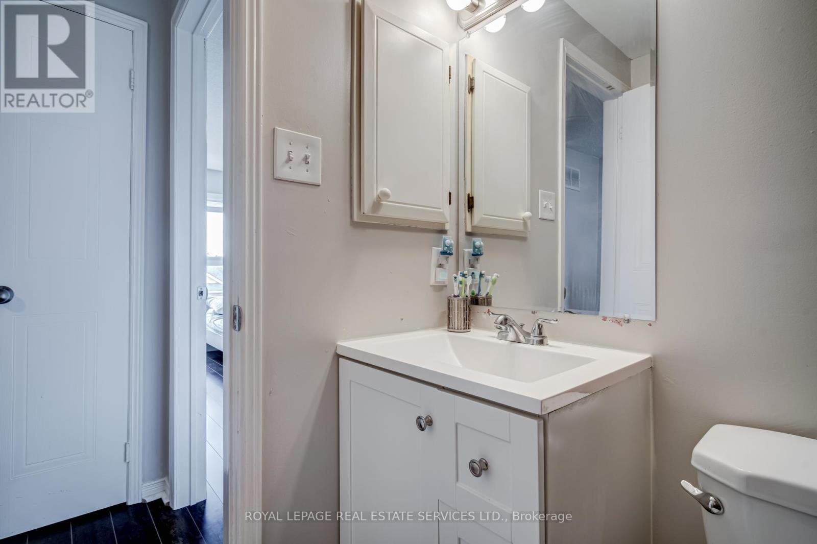24 - 1530 Reeves Gate, Oakville, Ontario  L6M 3J4 - Photo 19 - W12451447