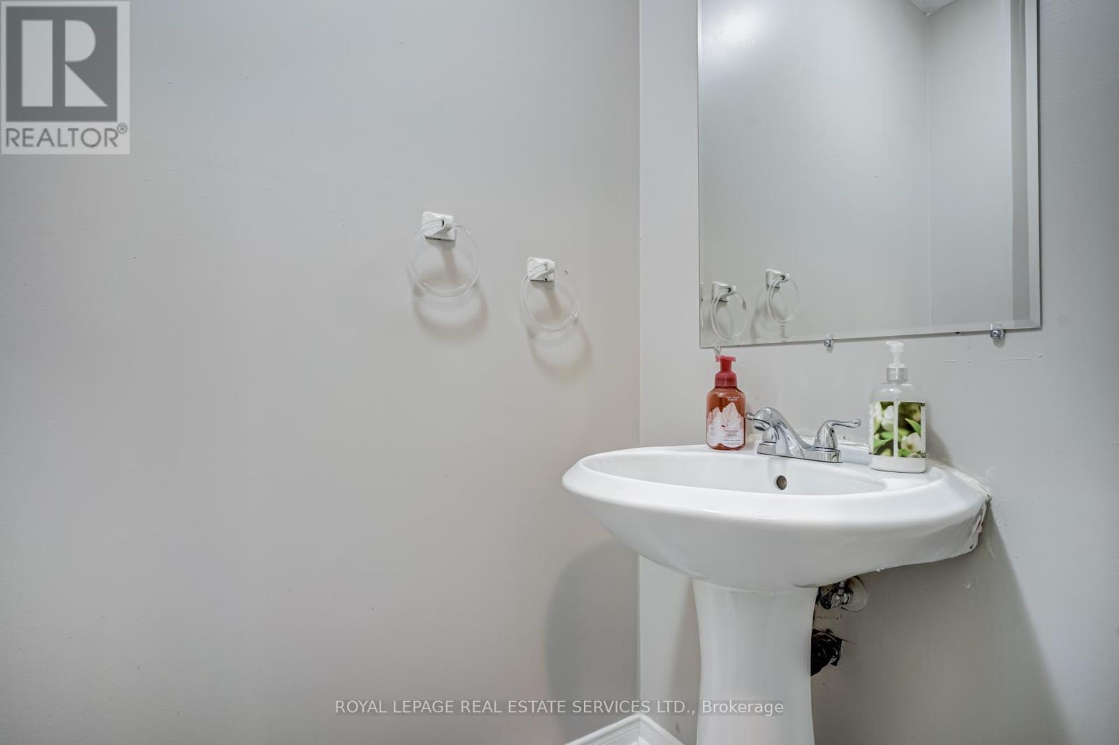 24 - 1530 Reeves Gate, Oakville, Ontario  L6M 3J4 - Photo 8 - W12451447