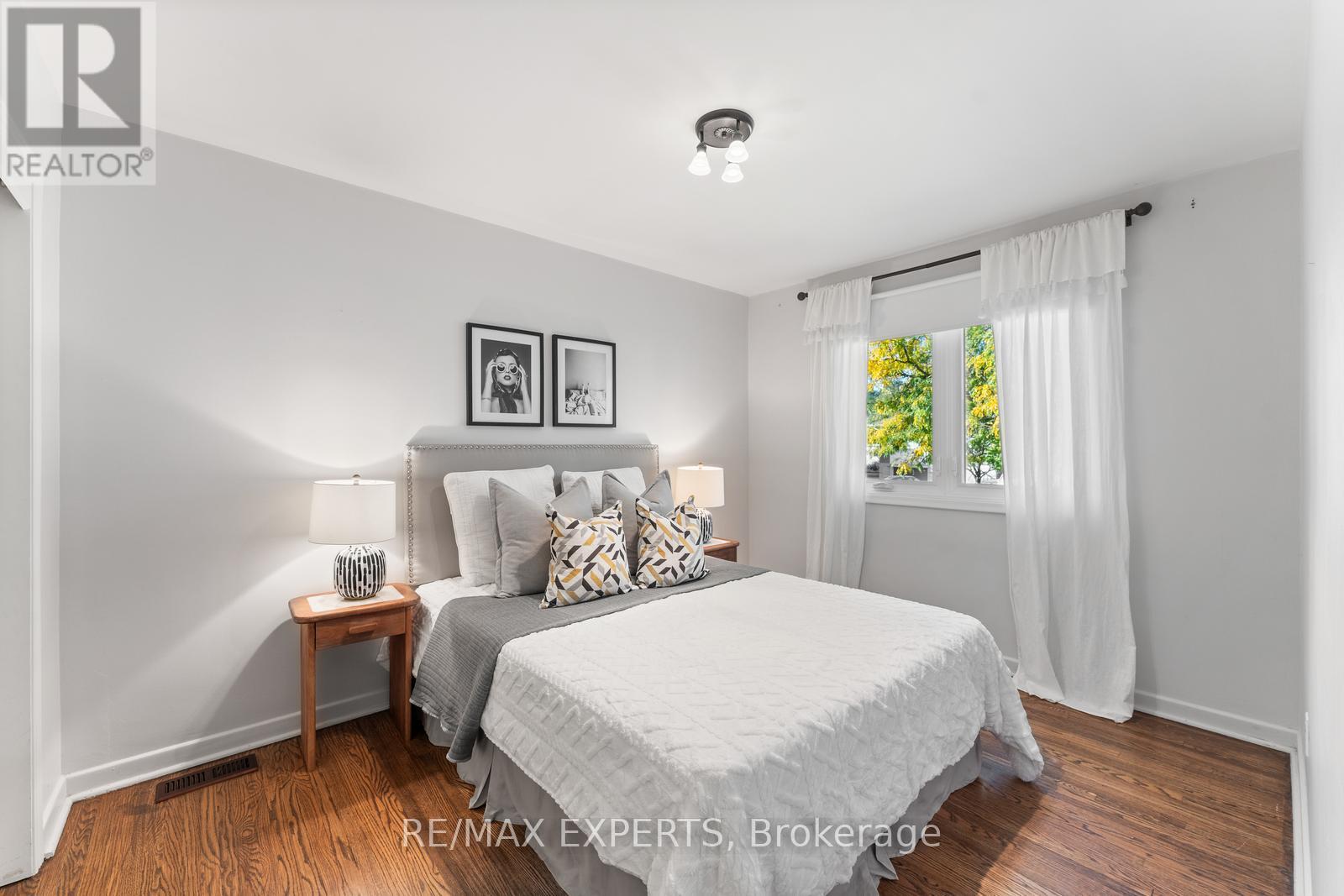 7 Mcmanus Road, Toronto, Ontario  M9P 2J9 - Photo 20 - W12451450