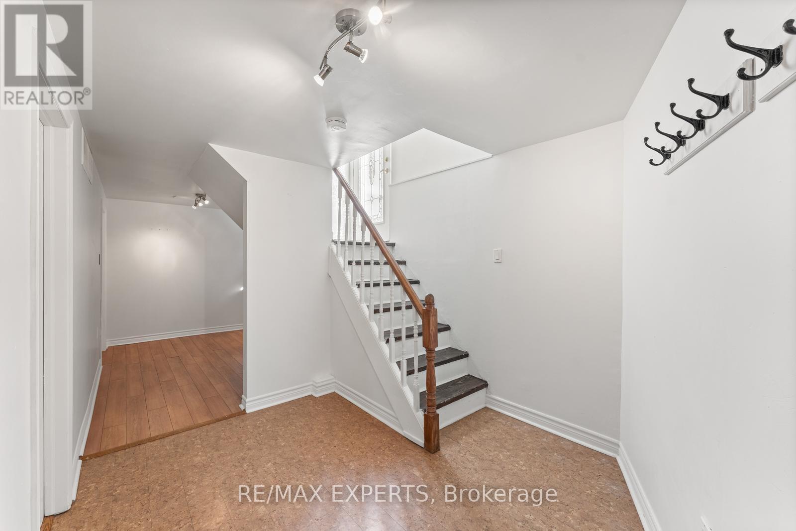 7 Mcmanus Road, Toronto, Ontario  M9P 2J9 - Photo 26 - W12451450