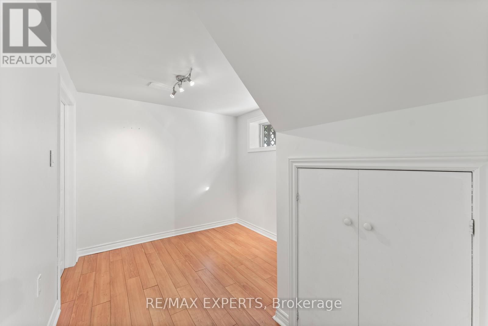 7 Mcmanus Road, Toronto, Ontario  M9P 2J9 - Photo 32 - W12451450