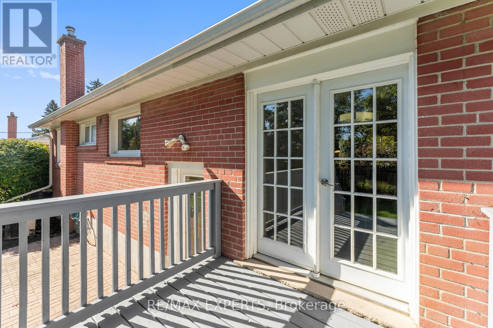7 Mcmanus Road, Toronto, Ontario  M9P 2J9 - Photo 38 - W12451450