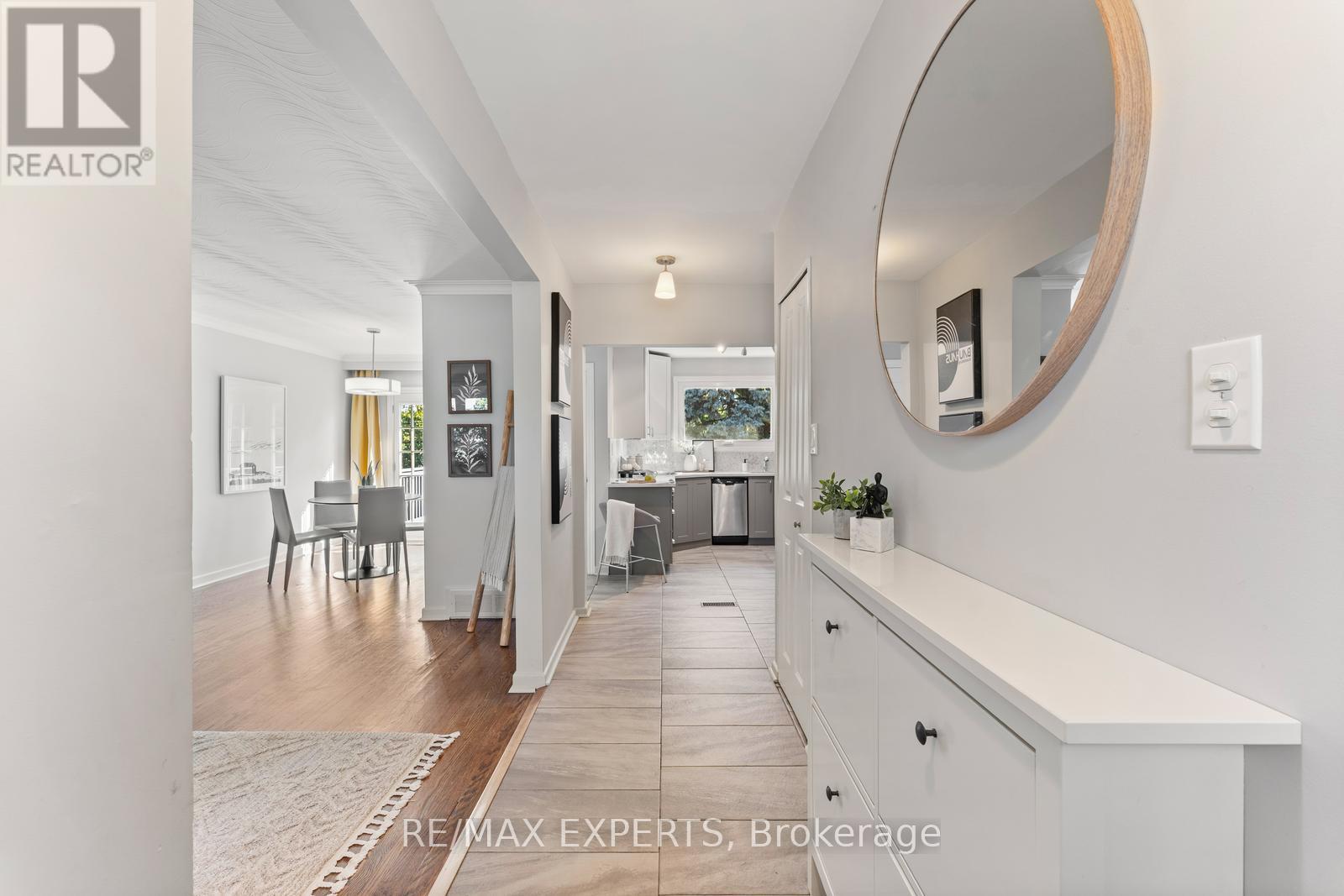 7 Mcmanus Road, Toronto, Ontario  M9P 2J9 - Photo 6 - W12451450