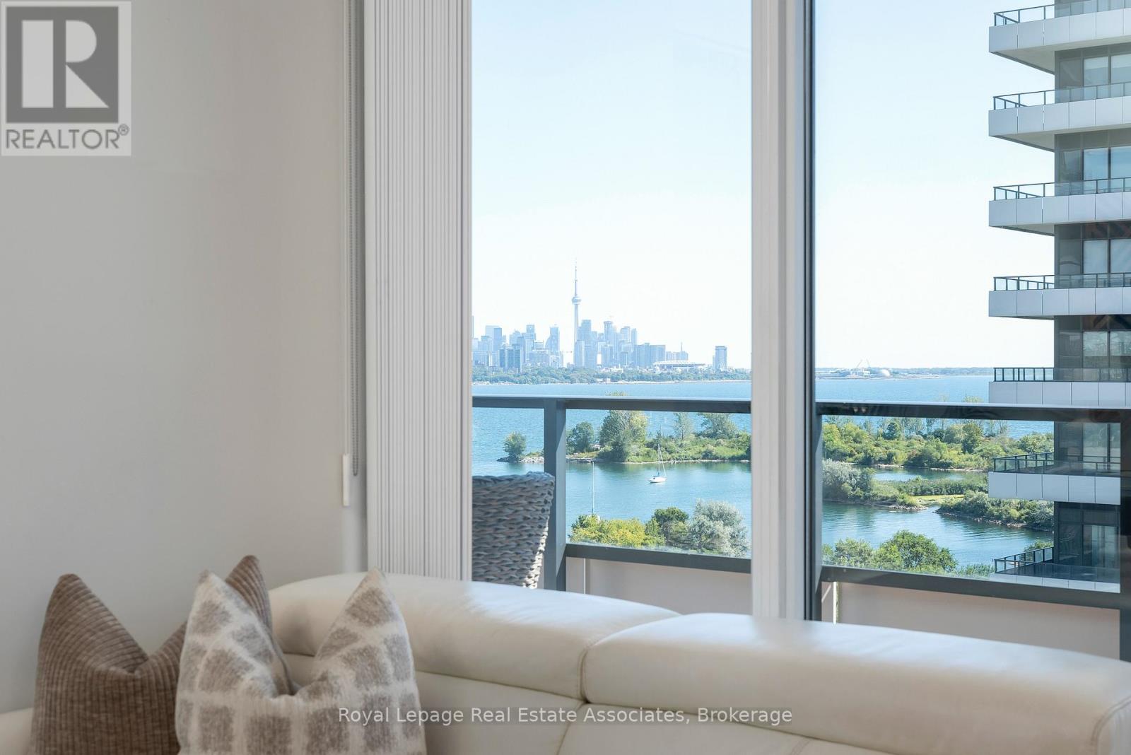 916 - 30 Shore Breeze Drive, Toronto, Ontario  M8V 0J1 - Photo 13 - W12451453