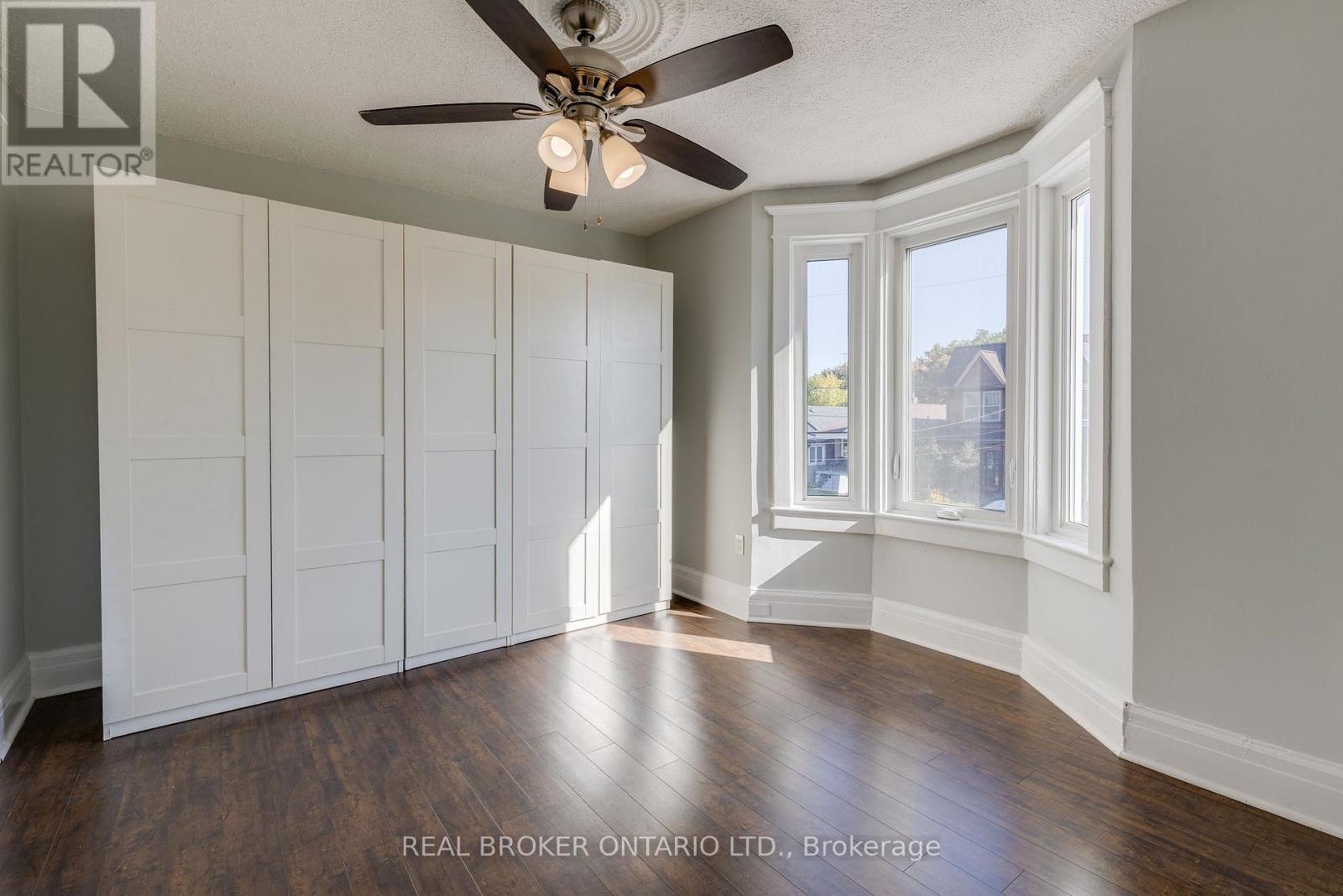 878 Runnymede Road, Toronto, Ontario  M6N 3W4 - Photo 12 - W12451456