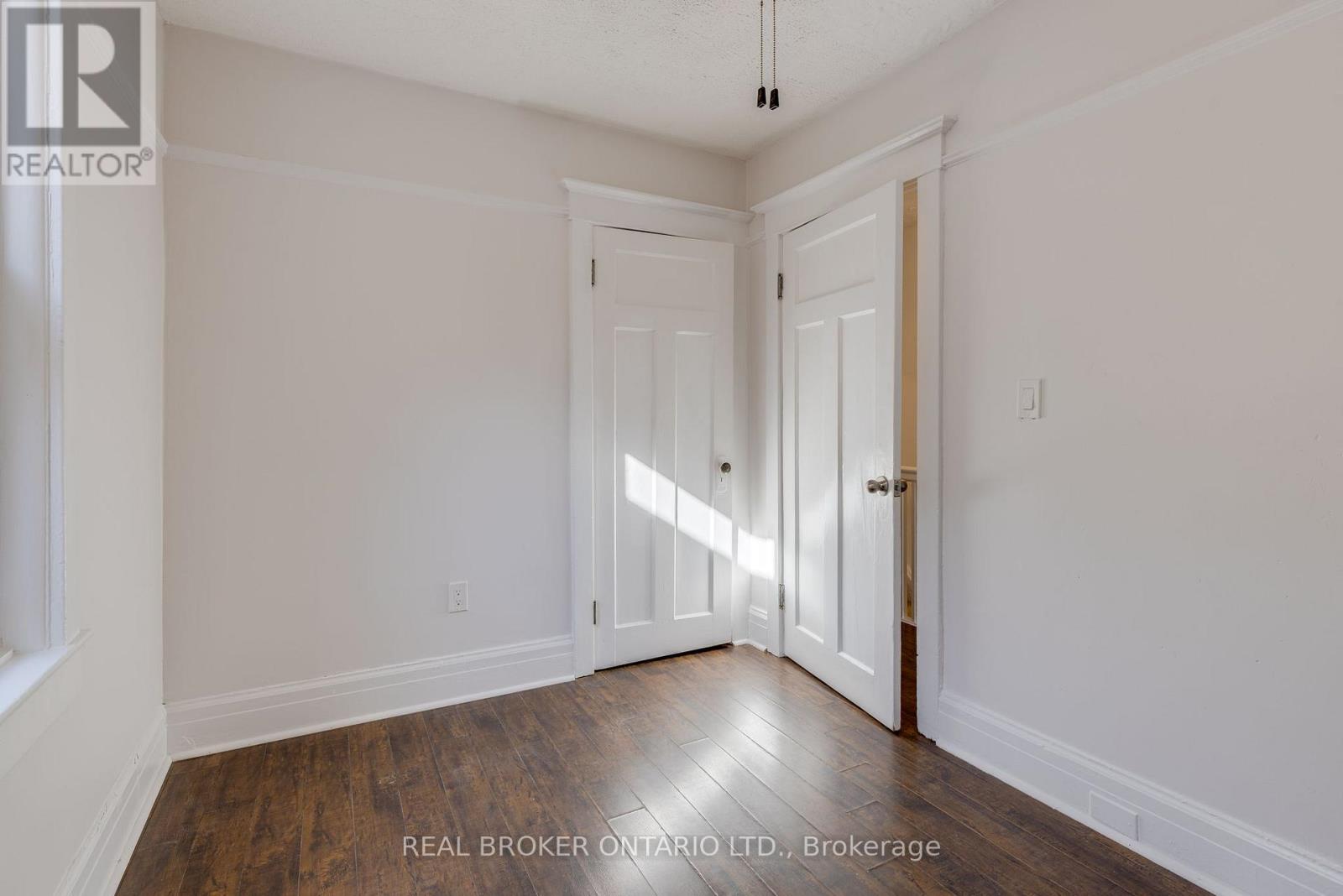 878 Runnymede Road, Toronto, Ontario  M6N 3W4 - Photo 14 - W12451456