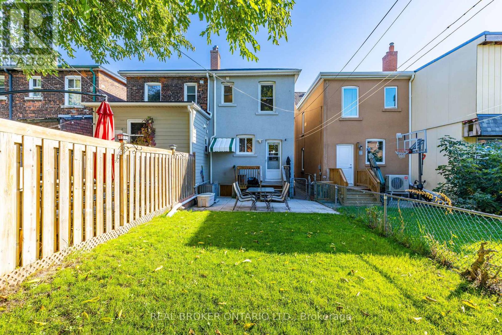 878 Runnymede Road, Toronto, Ontario  M6N 3W4 - Photo 30 - W12451456