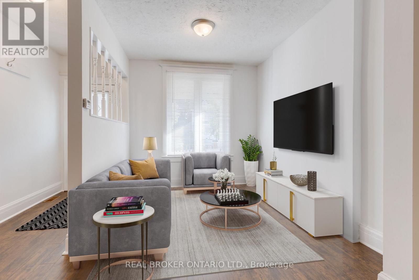 878 Runnymede Road, Toronto, Ontario  M6N 3W4 - Photo 4 - W12451456