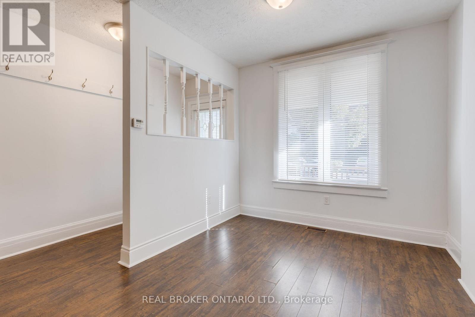 878 Runnymede Road, Toronto, Ontario  M6N 3W4 - Photo 5 - W12451456