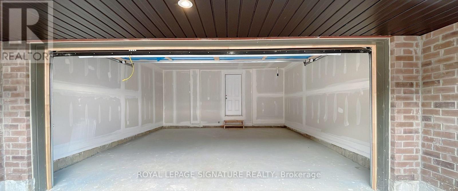 29 Petch Avenue, Caledon, Ontario  L7C 0Y9 - Photo 16 - W12451459