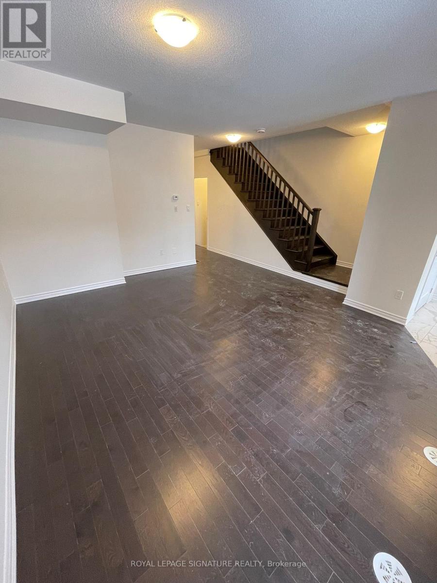 29 Petch Avenue, Caledon, Ontario  L7C 0Y9 - Photo 7 - W12451459