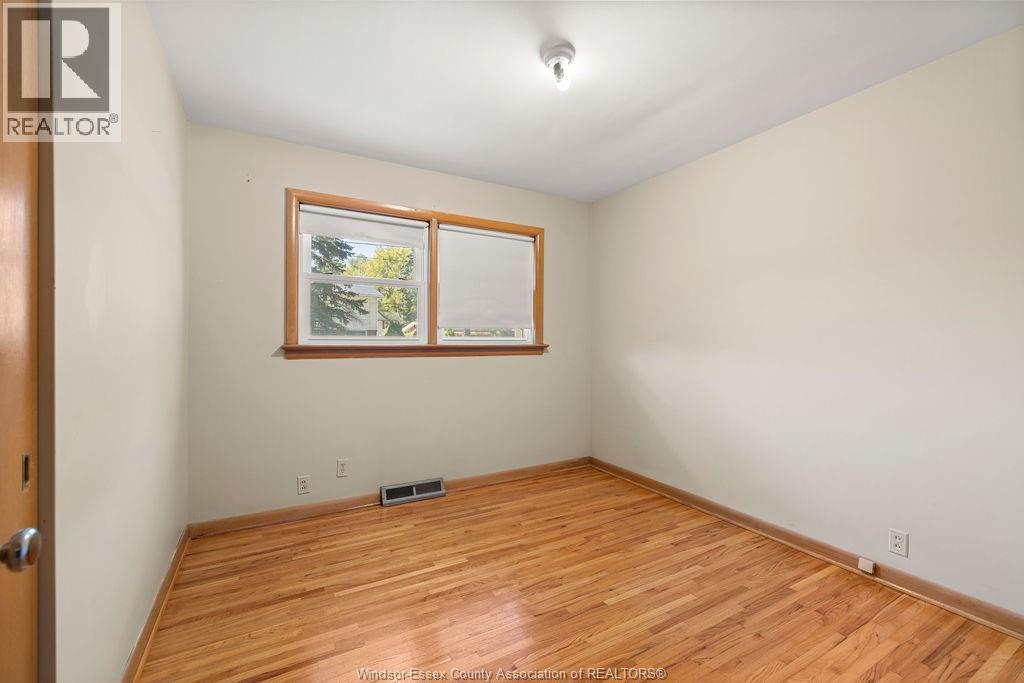 3955 Mount Royal Drive, Windsor, Ontario  N9G 2B8 - Photo 14 - 25025656